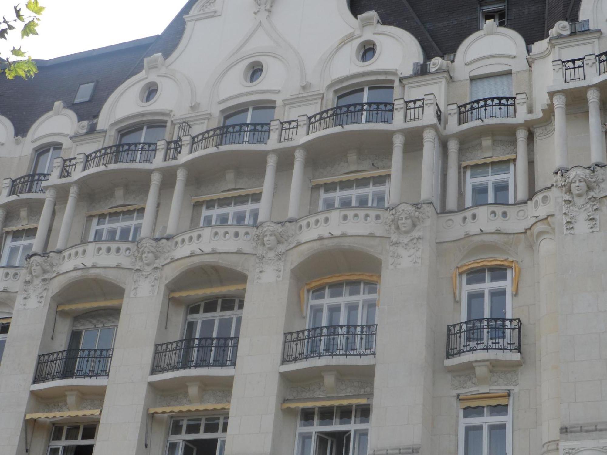 Cheap Booking Rooms Оспиталет-де-Льобрегат Экстерьер фото